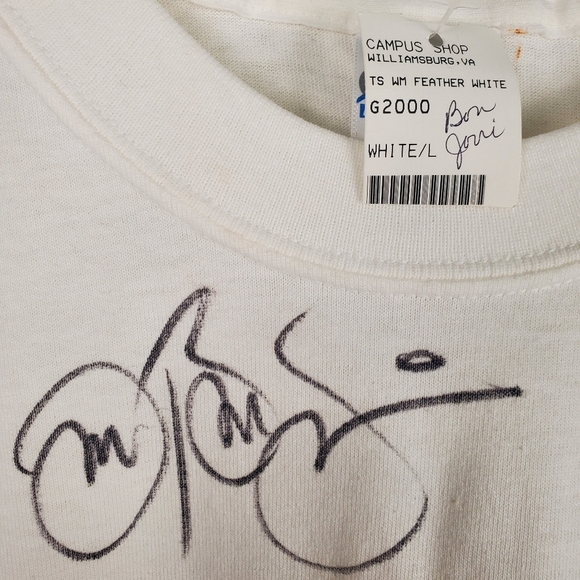 Jon Bon Jovi Autographed Vintage William & Mary Tribe Tee Shirt. NWT - Picture 2 of 2